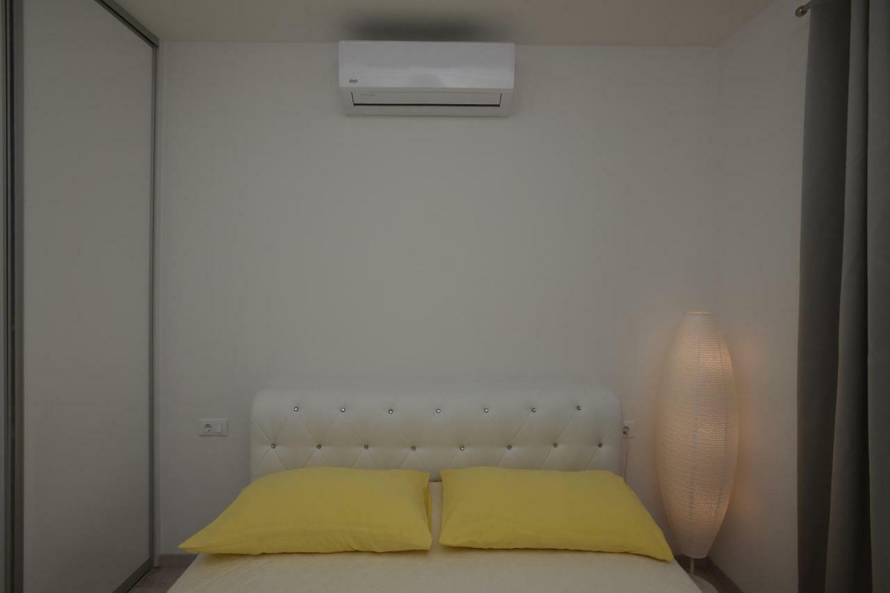 Apartman Petra Makarska Exterior photo